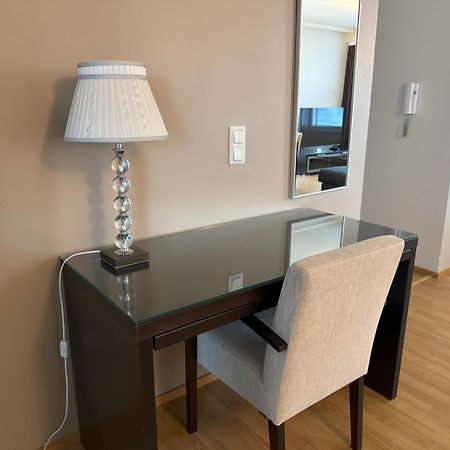 Gella Canalside Apartments With Sauna And Balcony In Address Saukonpaadenranta 4 Хелзинки Екстериор снимка