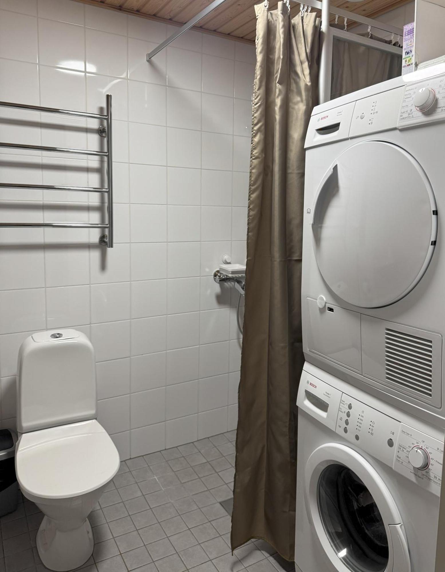 Gella Canalside Apartments With Sauna And Balcony In Address Saukonpaadenranta 4 Хелзинки Екстериор снимка