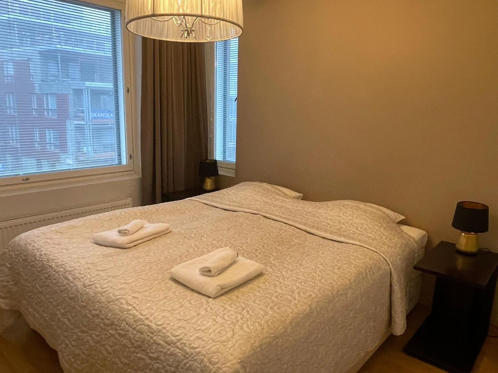 Gella Canalside Apartments With Sauna And Balcony In Address Saukonpaadenranta 4 Хелзинки Екстериор снимка